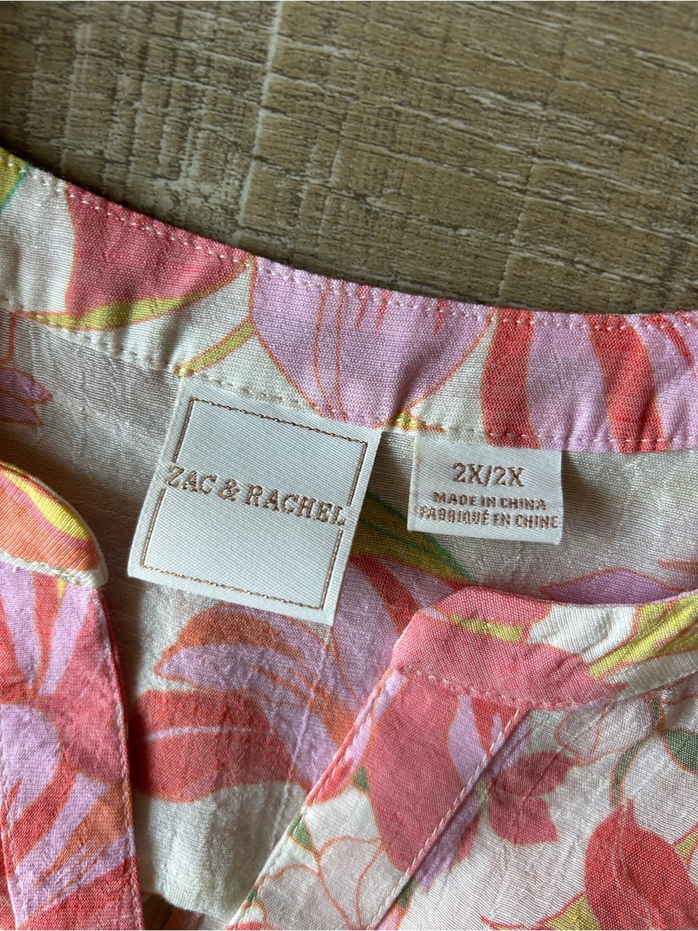 ▶️ Zac & Rachel Floral Blouse Women’s 2X Pink Button Front Roll Tab Sleeve Plus - Picture 10 of 11